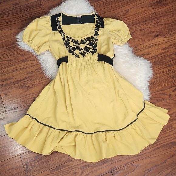 Anthropologie Dresses & Skirts - Anthropologie Lithe Cotton Ochre Black Velvet Womens Dress